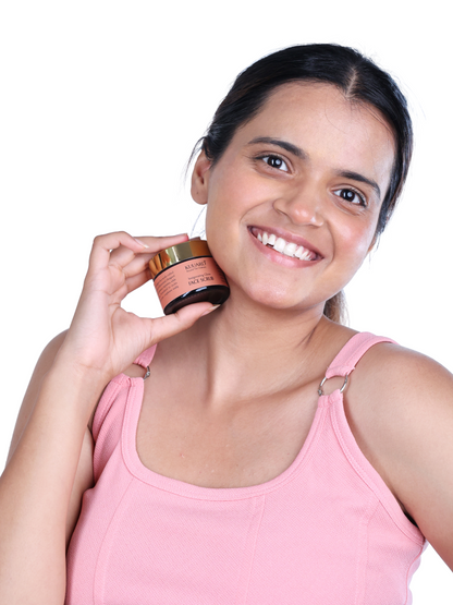 Invigorating Glow Face Scrub Bakuchiol, Saffron & Mulberry